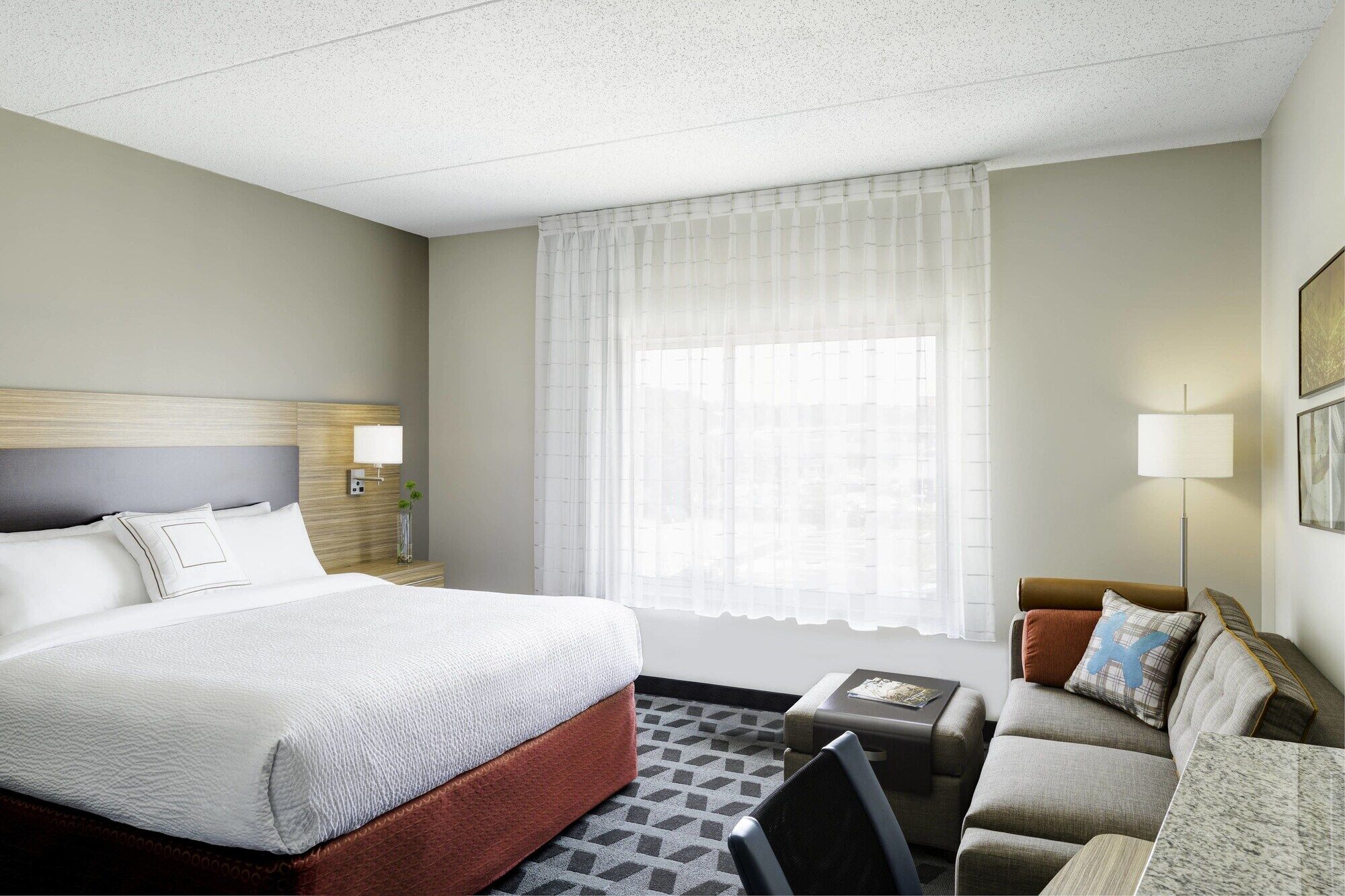 Towneplace Suites By Marriott Fort Mcmurray Exterior foto